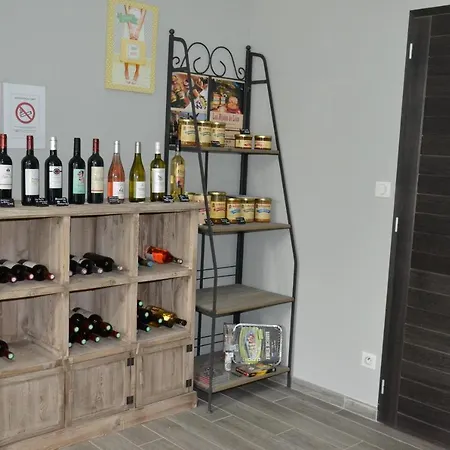 Domaine De Biscaye Bed & Breakfast *